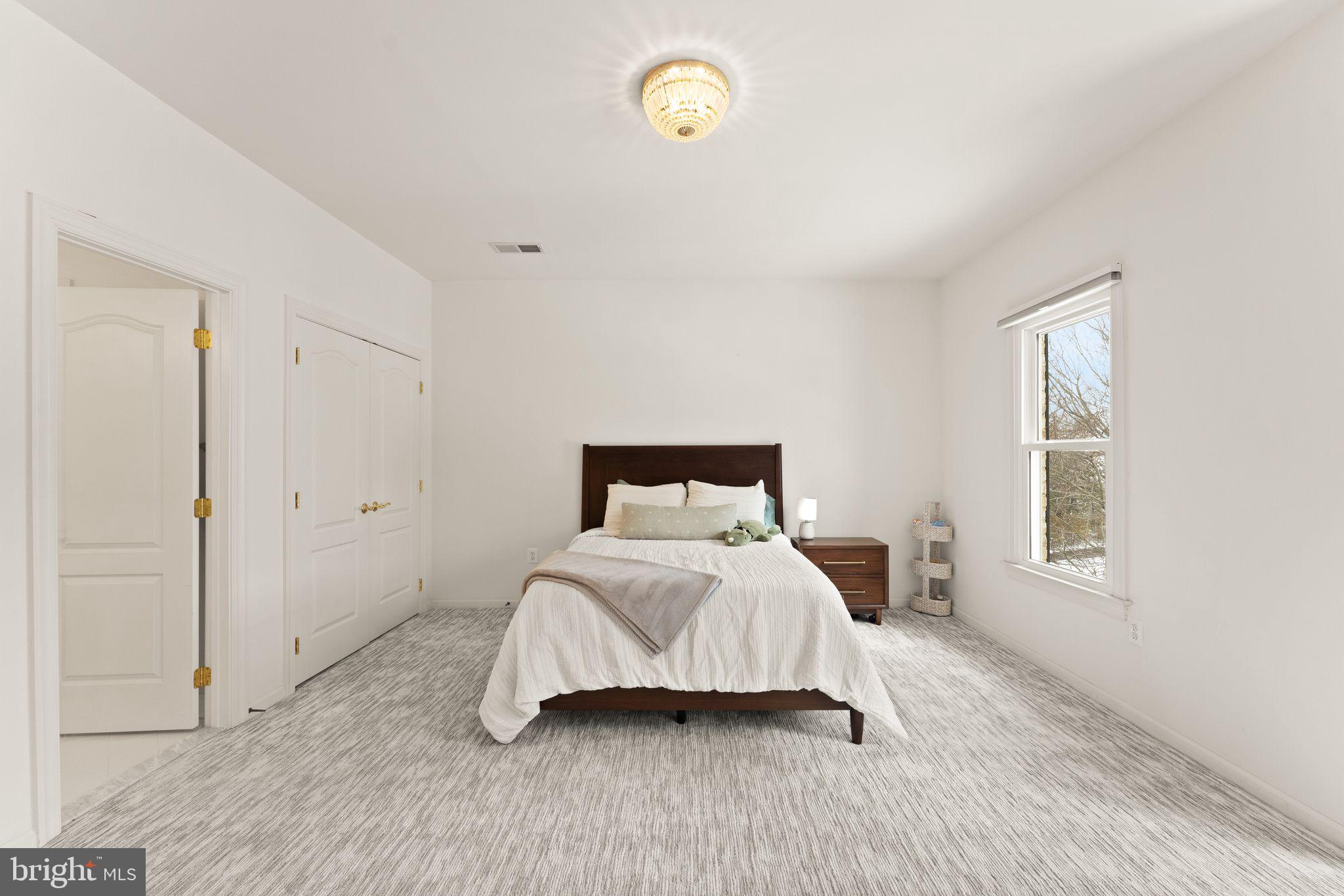 RIVER CREEK - Residential