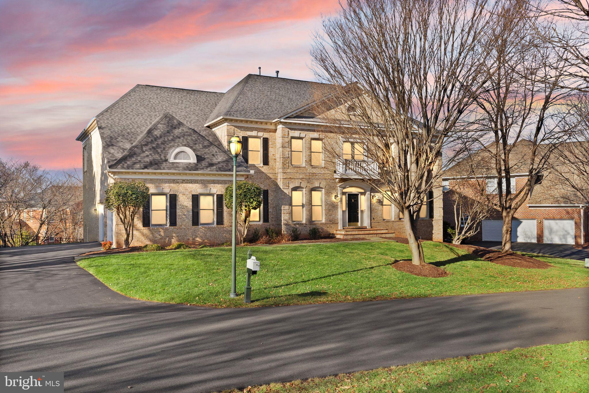 RIVER CREEK - Residential