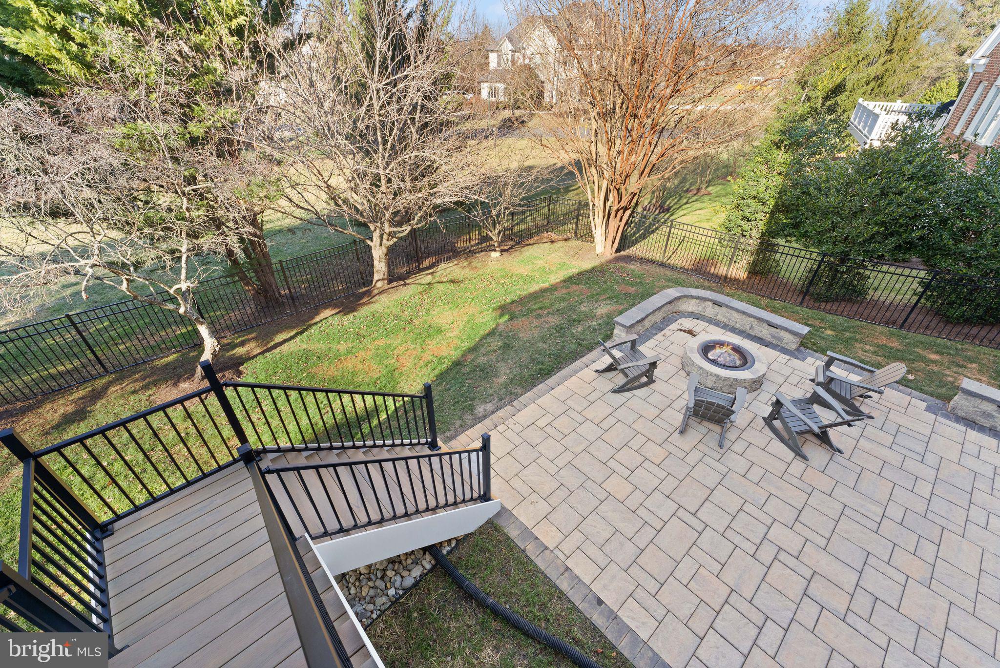 RIVER CREEK - Residential