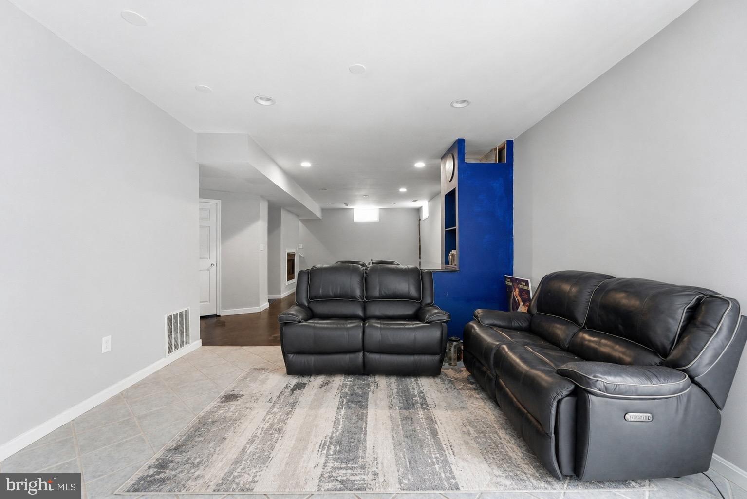 RIVERWATCH - Residential