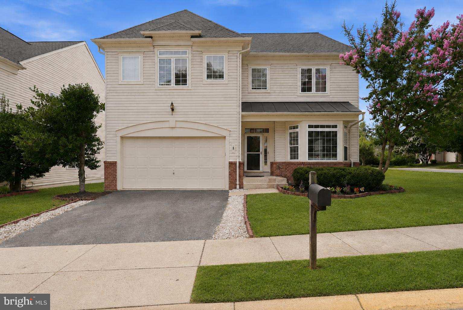 RIVERWATCH - Residential