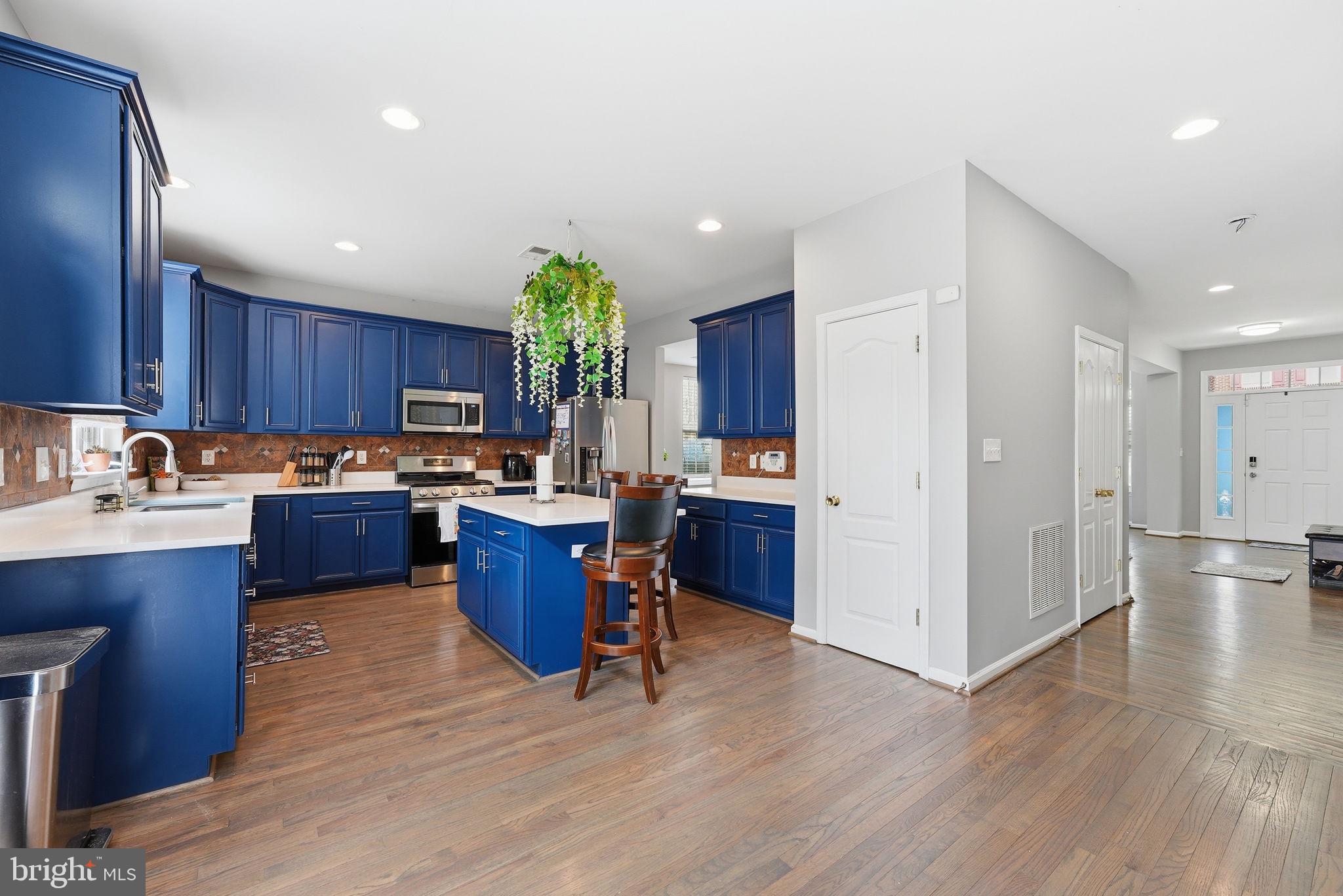 RIVERWATCH - Residential