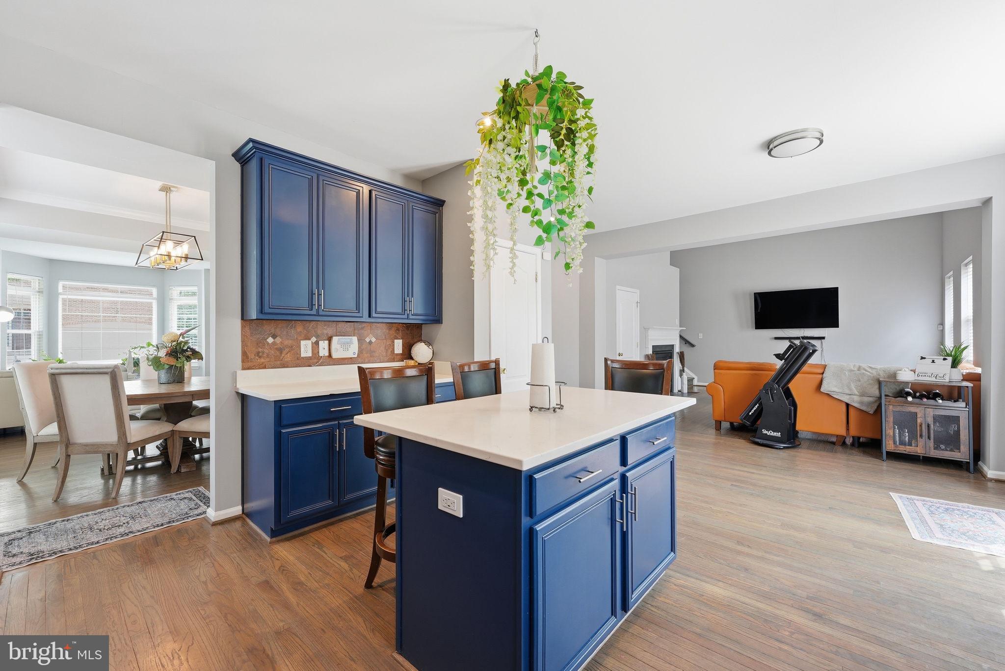 RIVERWATCH - Residential