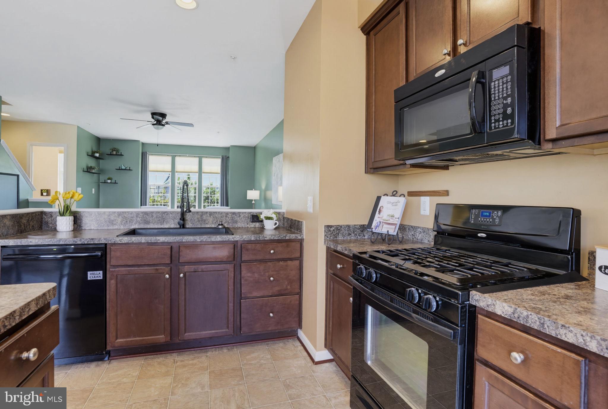 PRIMROSE PARK AT WILDEWOOD - Residential