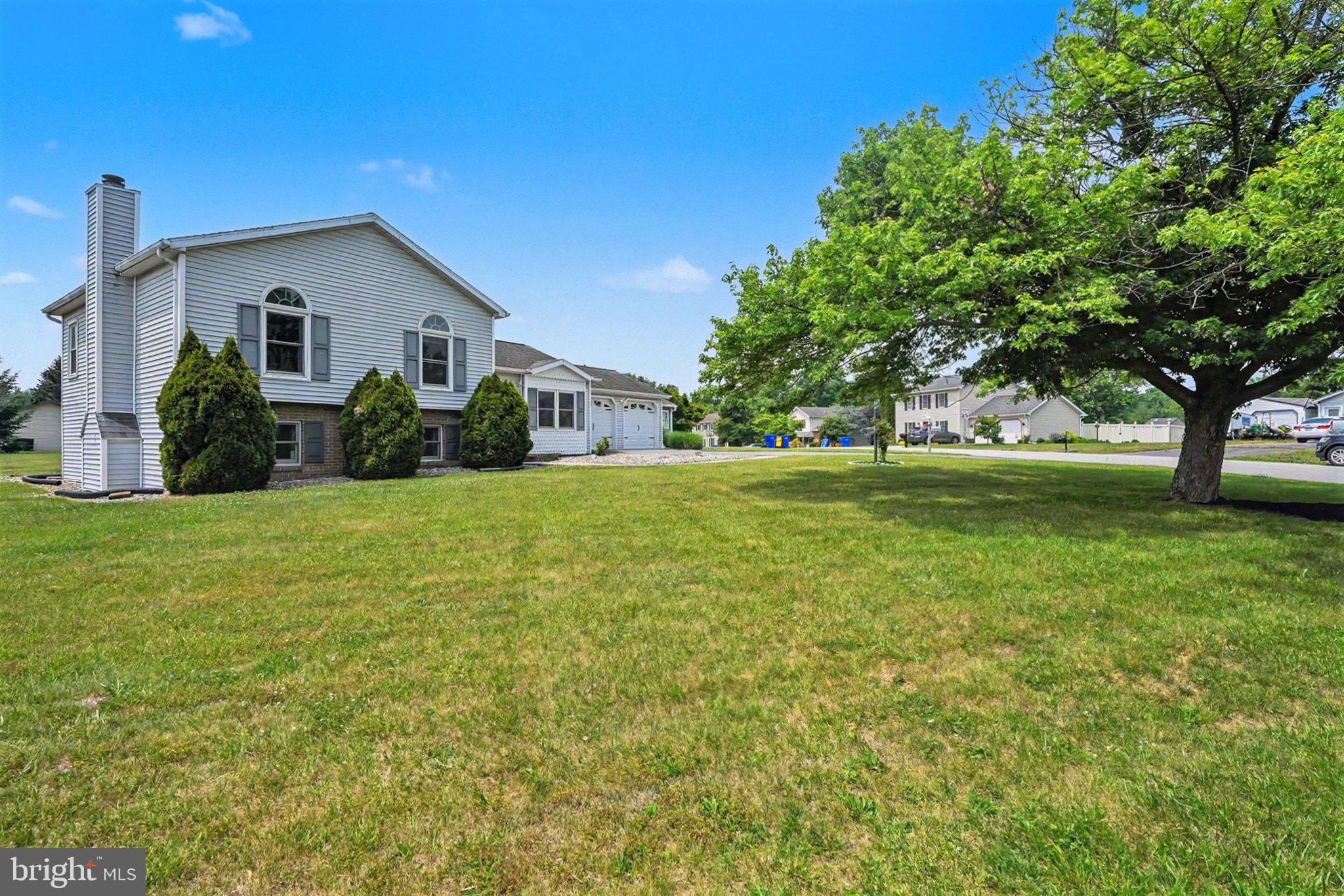 THE MEADOWS - Residential