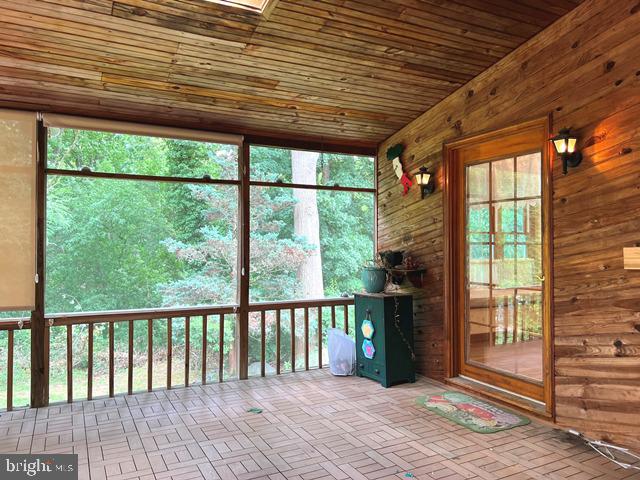 BEATTY WOODS - Residential