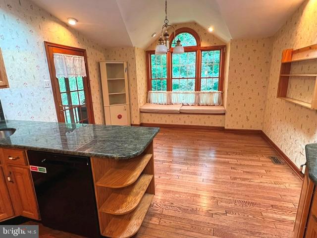 BEATTY WOODS - Residential