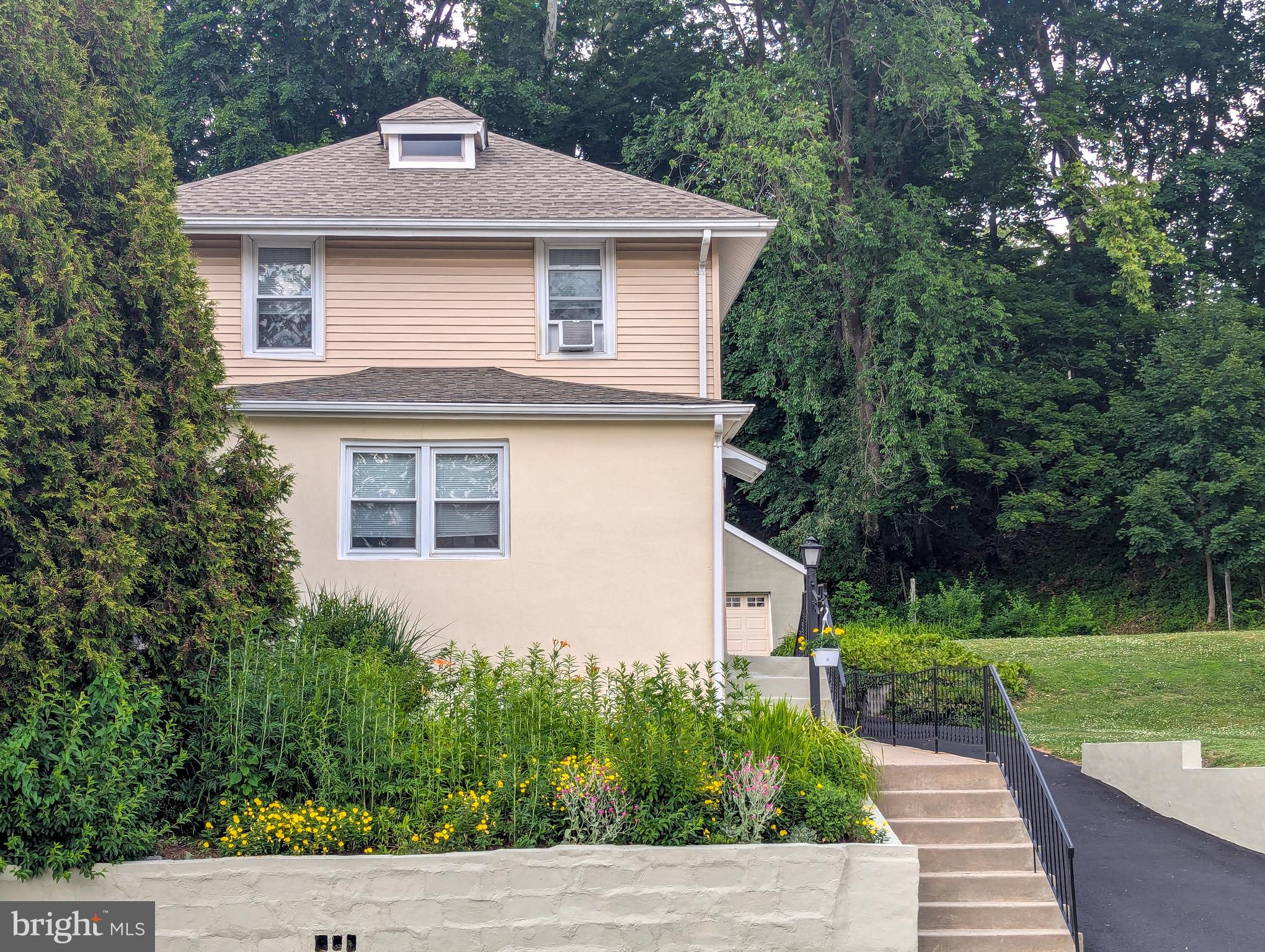 GLENSIDE - Residential