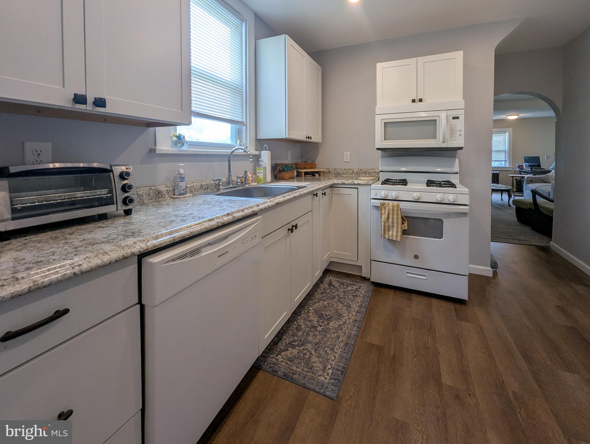 GLENSIDE - Residential
