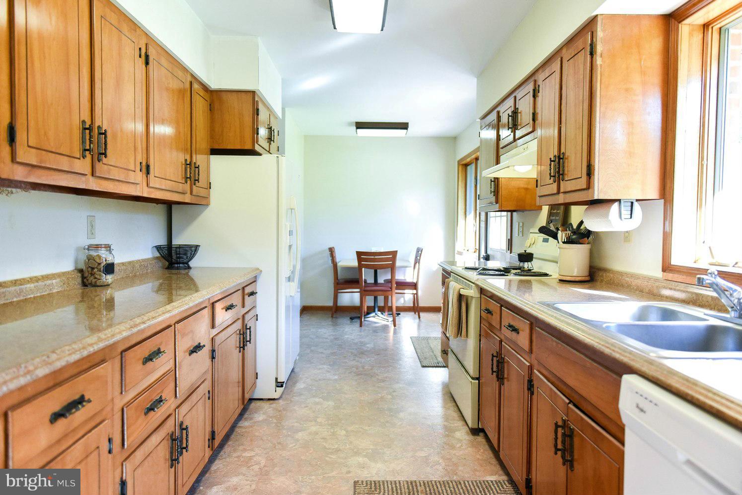 SCOTCH POINT - Residential Lease