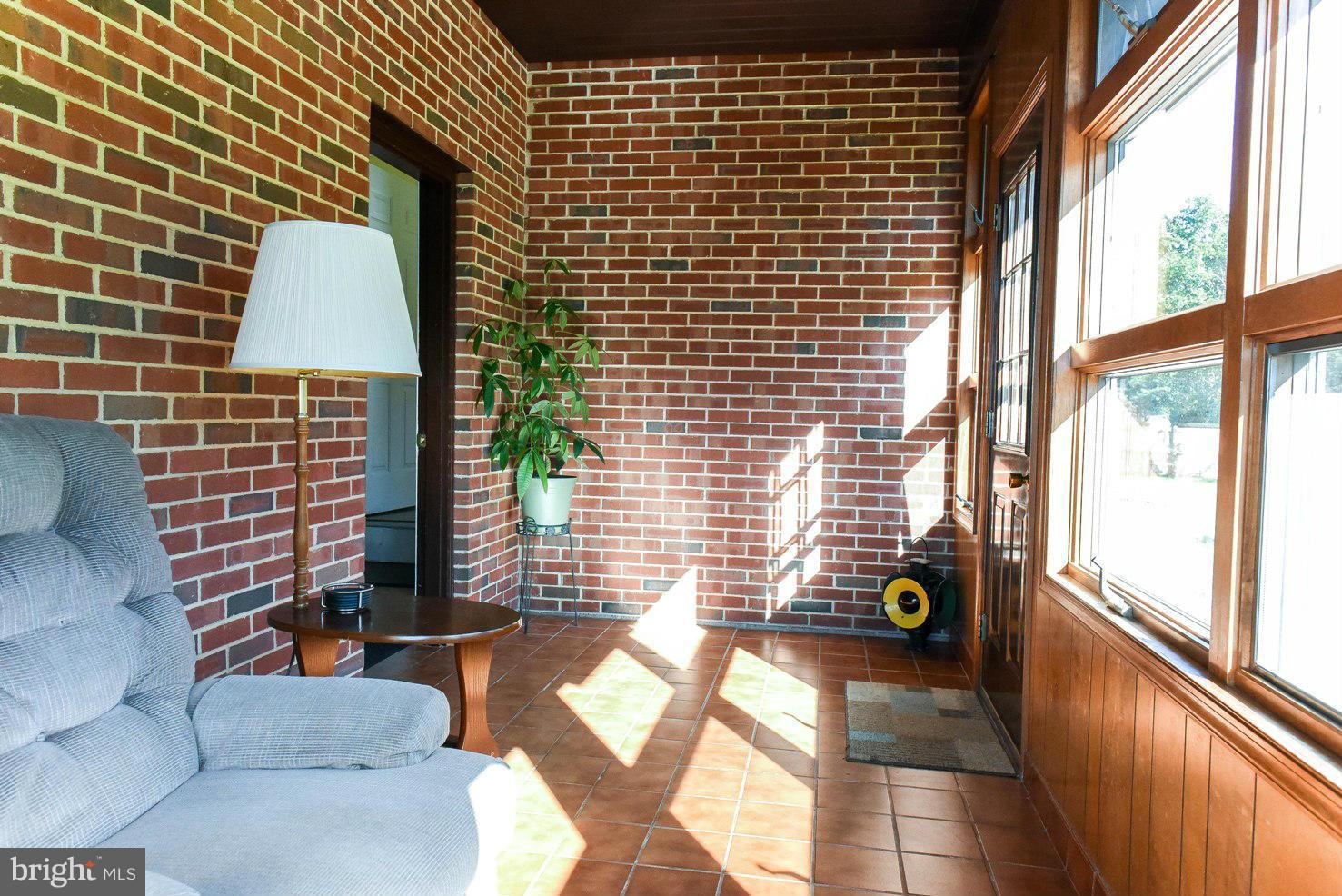SCOTCH POINT - Residential Lease