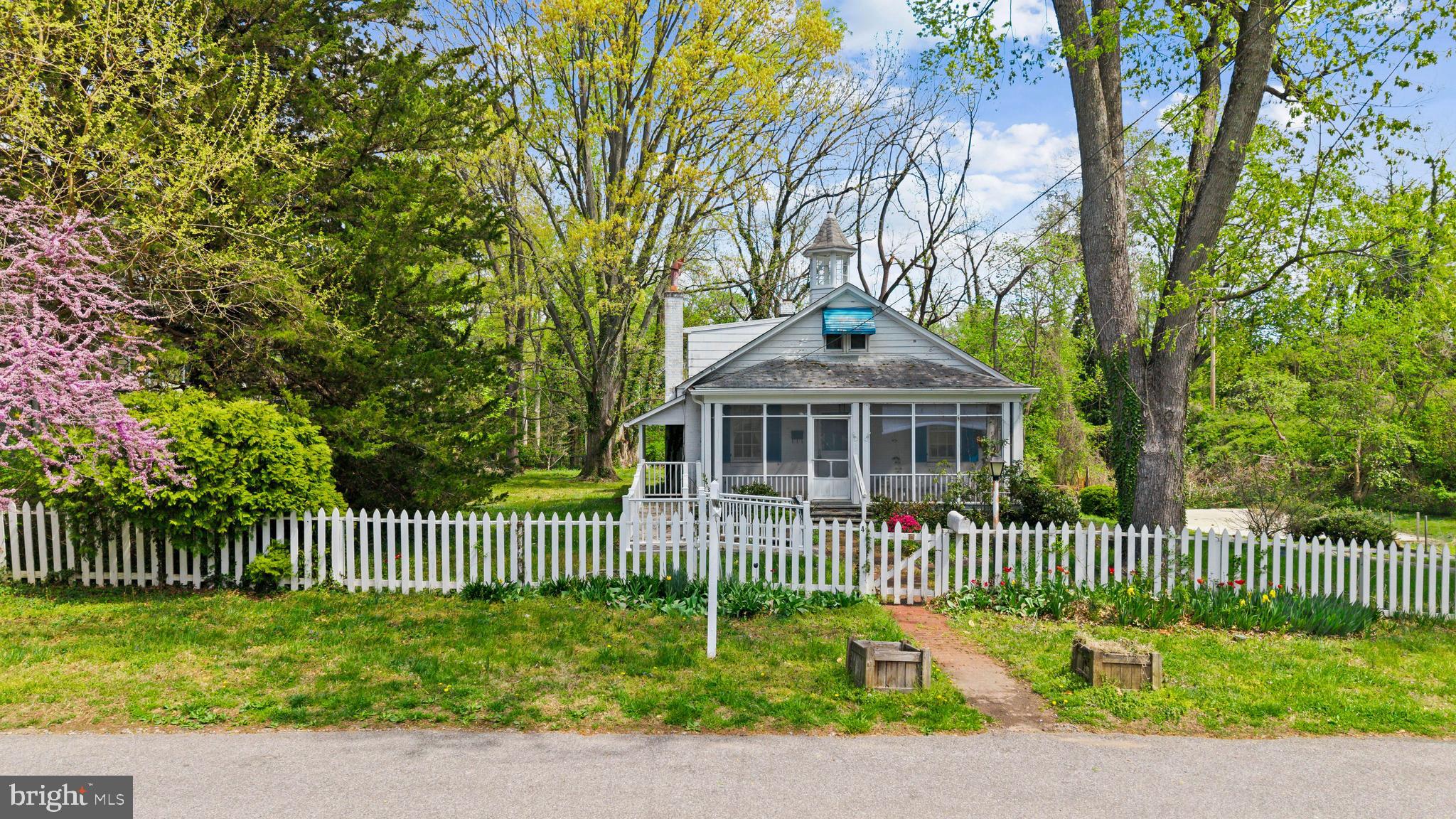 WEST ANNAPOLIS - Residential