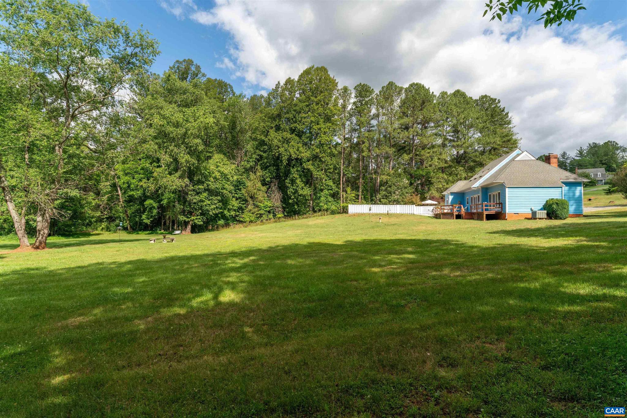 LEWIS HILLS - Residential