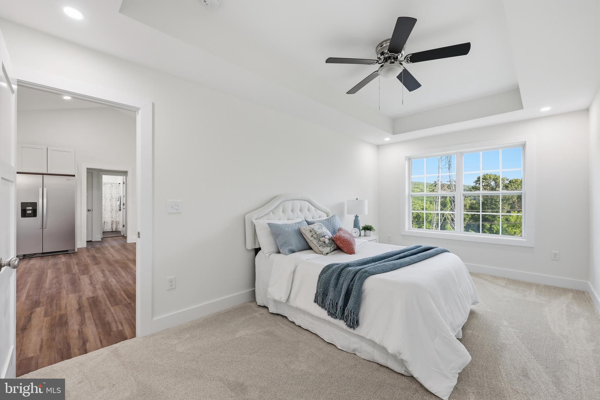 KEYES FERRY ACRES - Residential