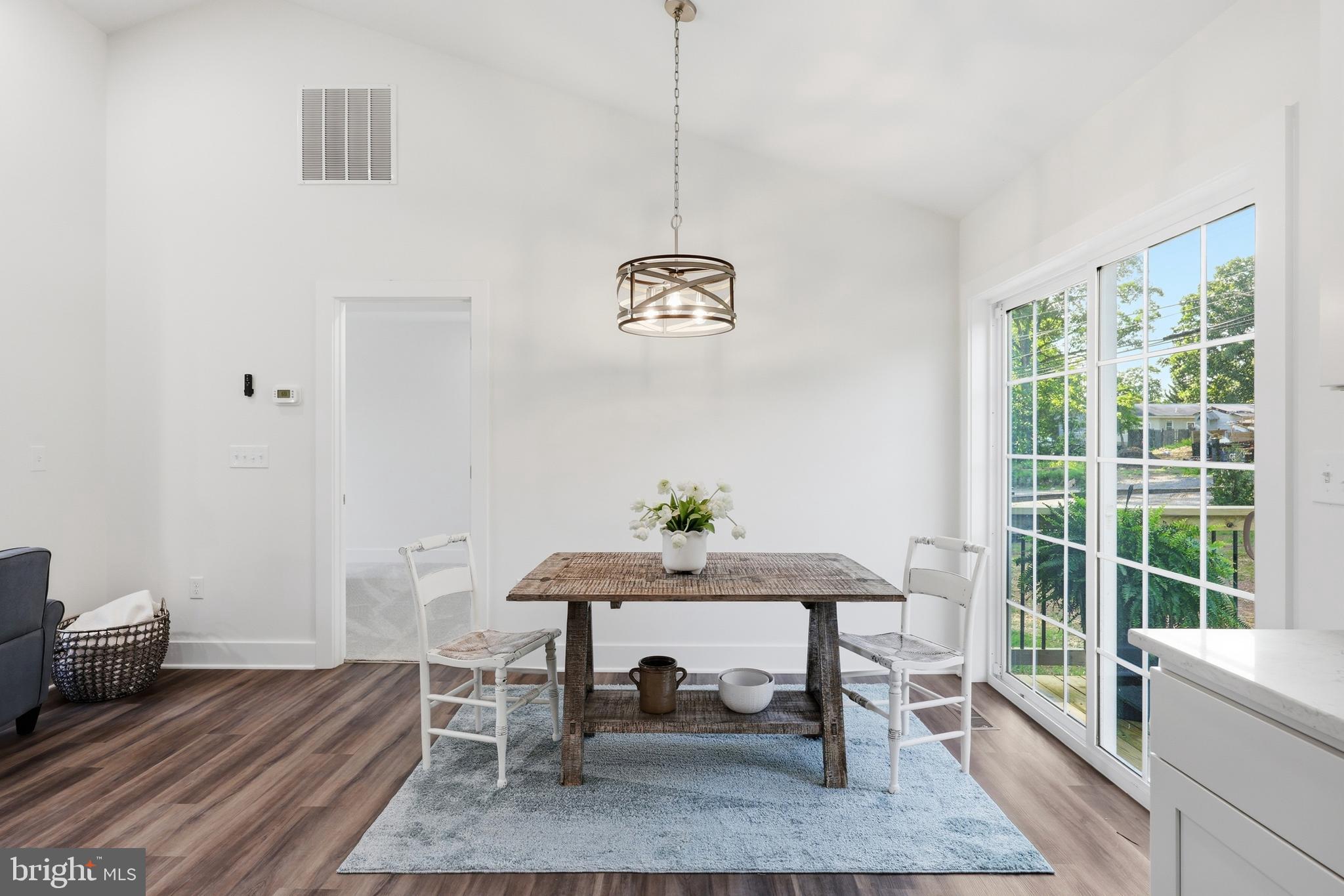 KEYES FERRY ACRES - Residential