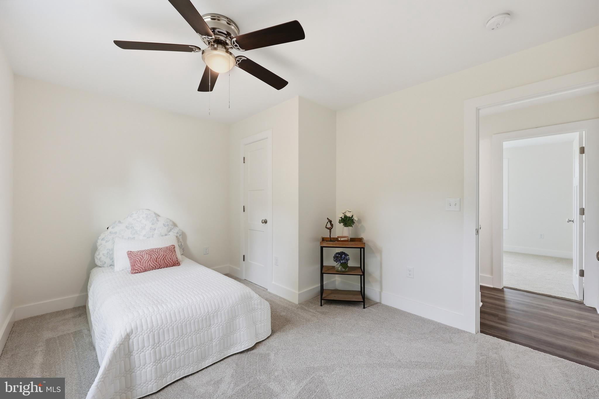 KEYES FERRY ACRES - Residential