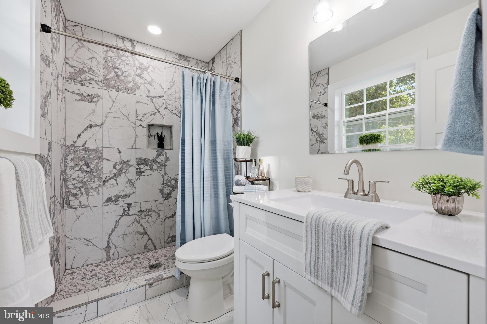 KEYES FERRY ACRES - Residential