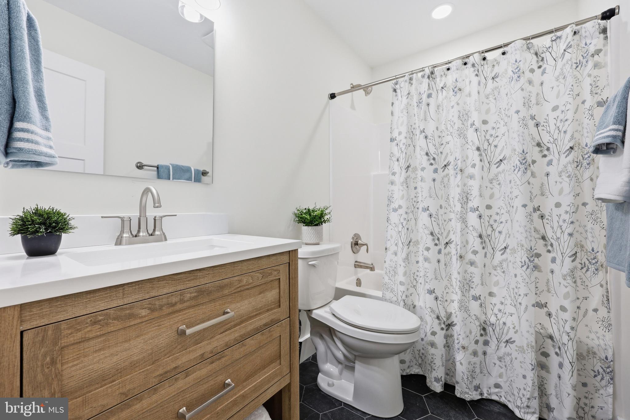 KEYES FERRY ACRES - Residential