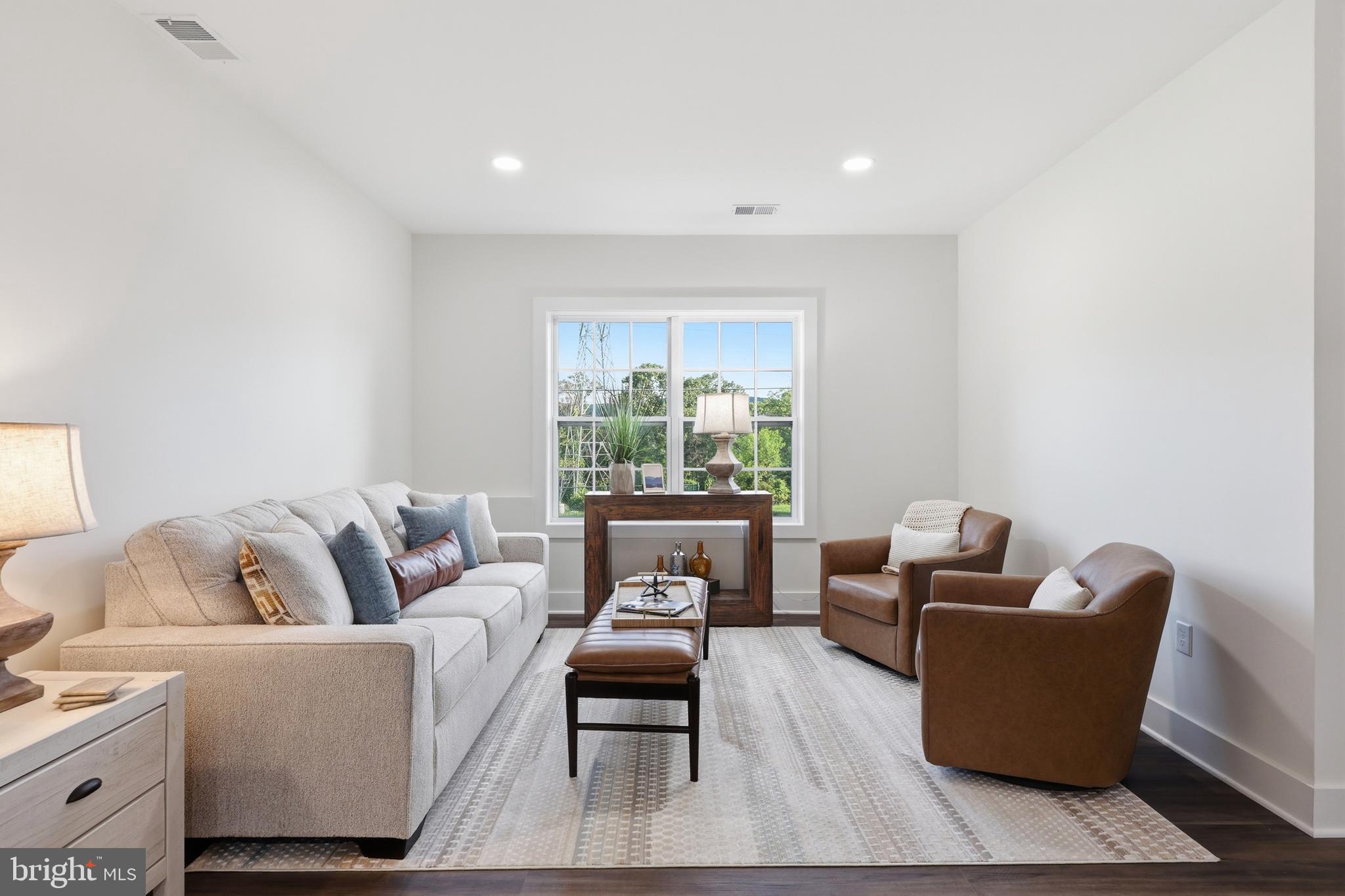 KEYES FERRY ACRES - Residential