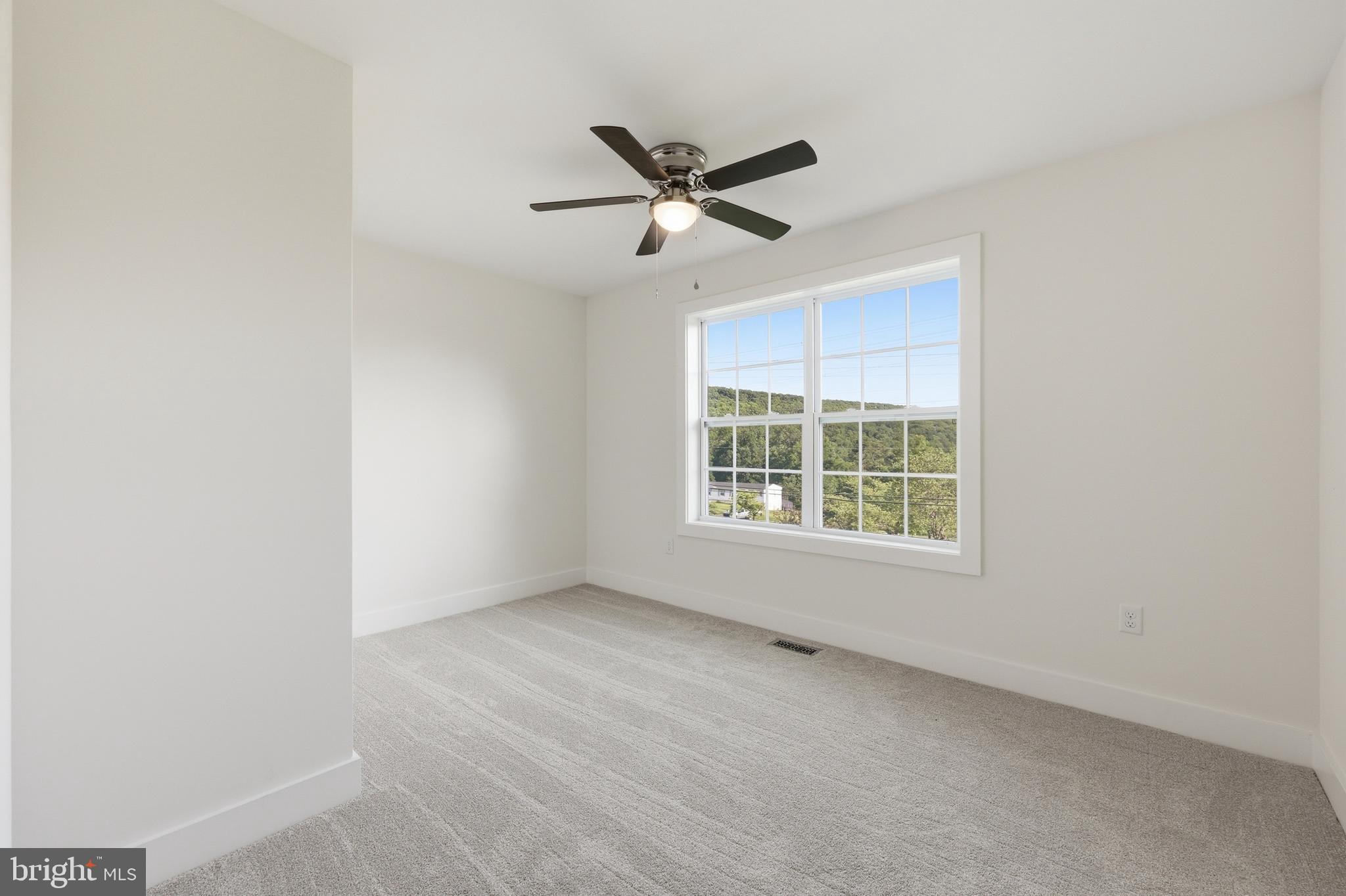 KEYES FERRY ACRES - Residential