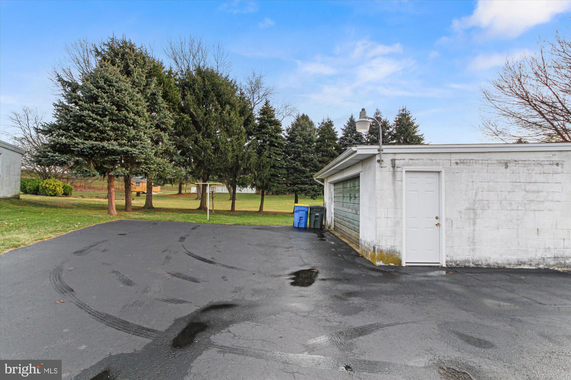 YORK TWP - Residential