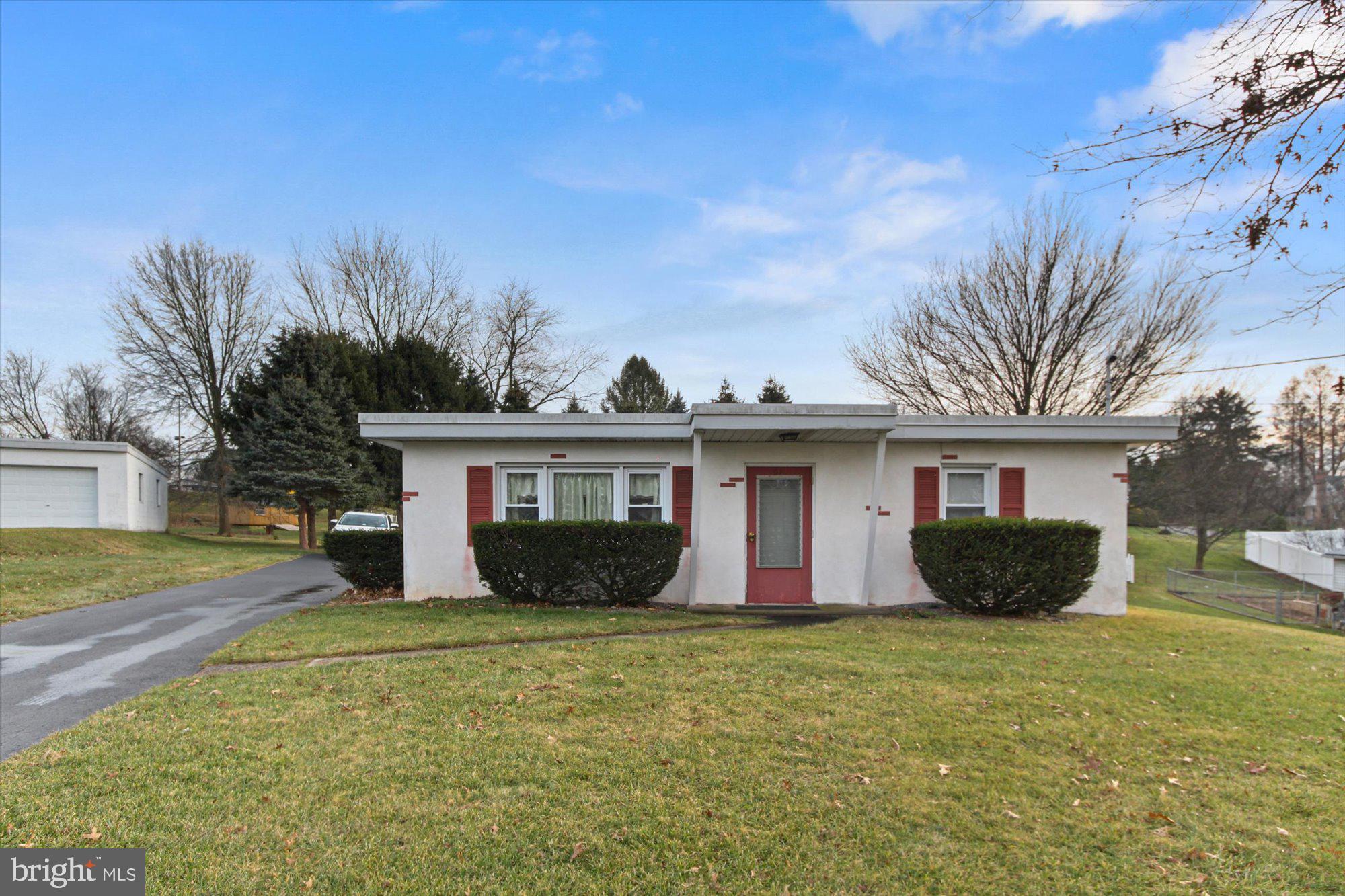 YORK TWP - Residential