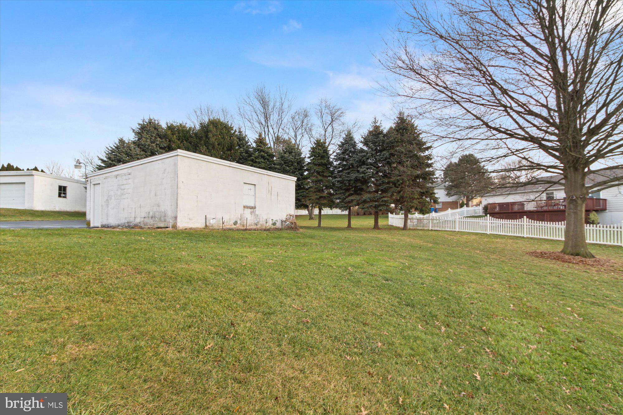 YORK TWP - Residential