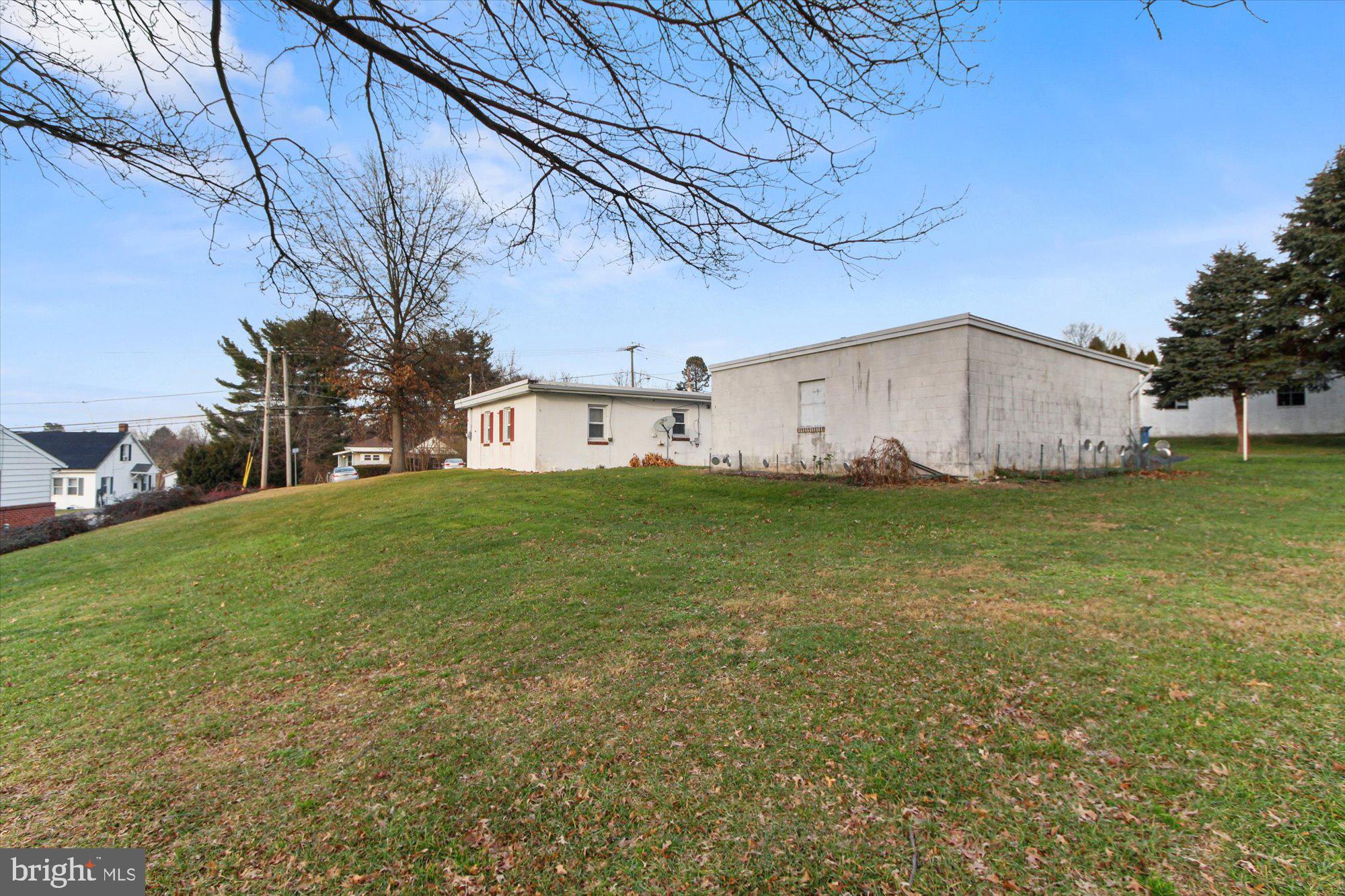 YORK TWP - Residential