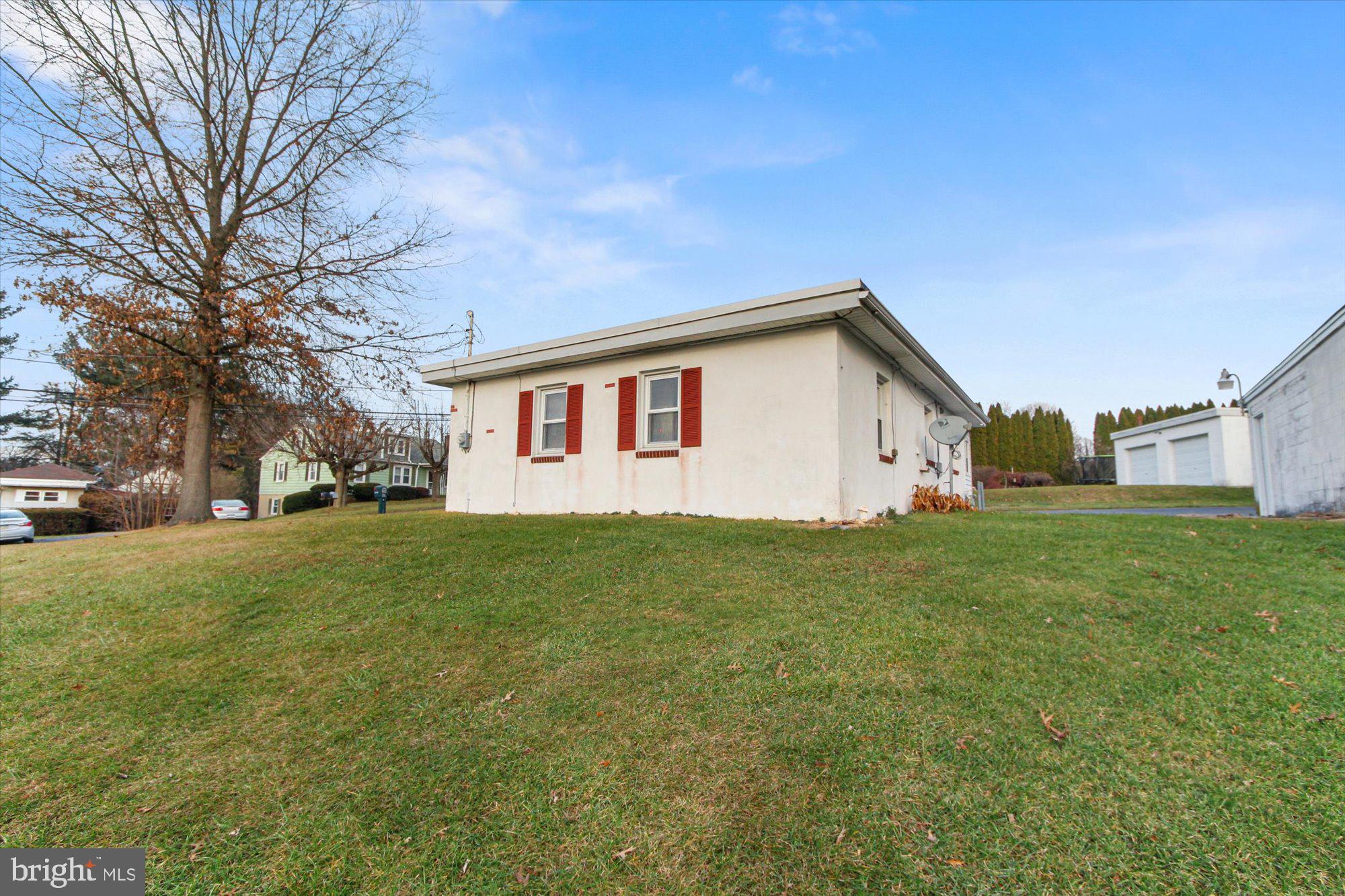 YORK TWP - Residential