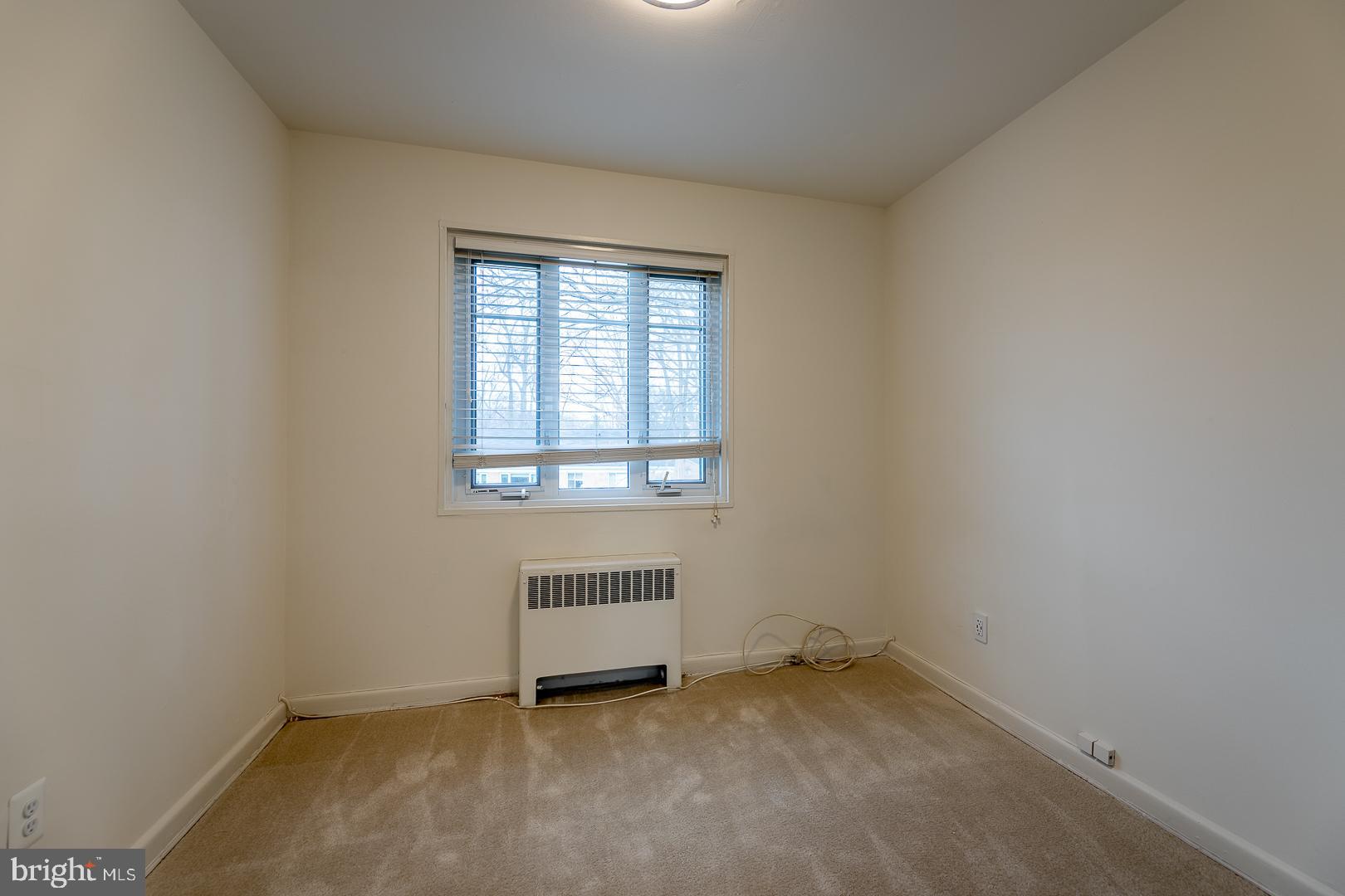 PARKSIDE CONDOMINIUMS - Residential Lease