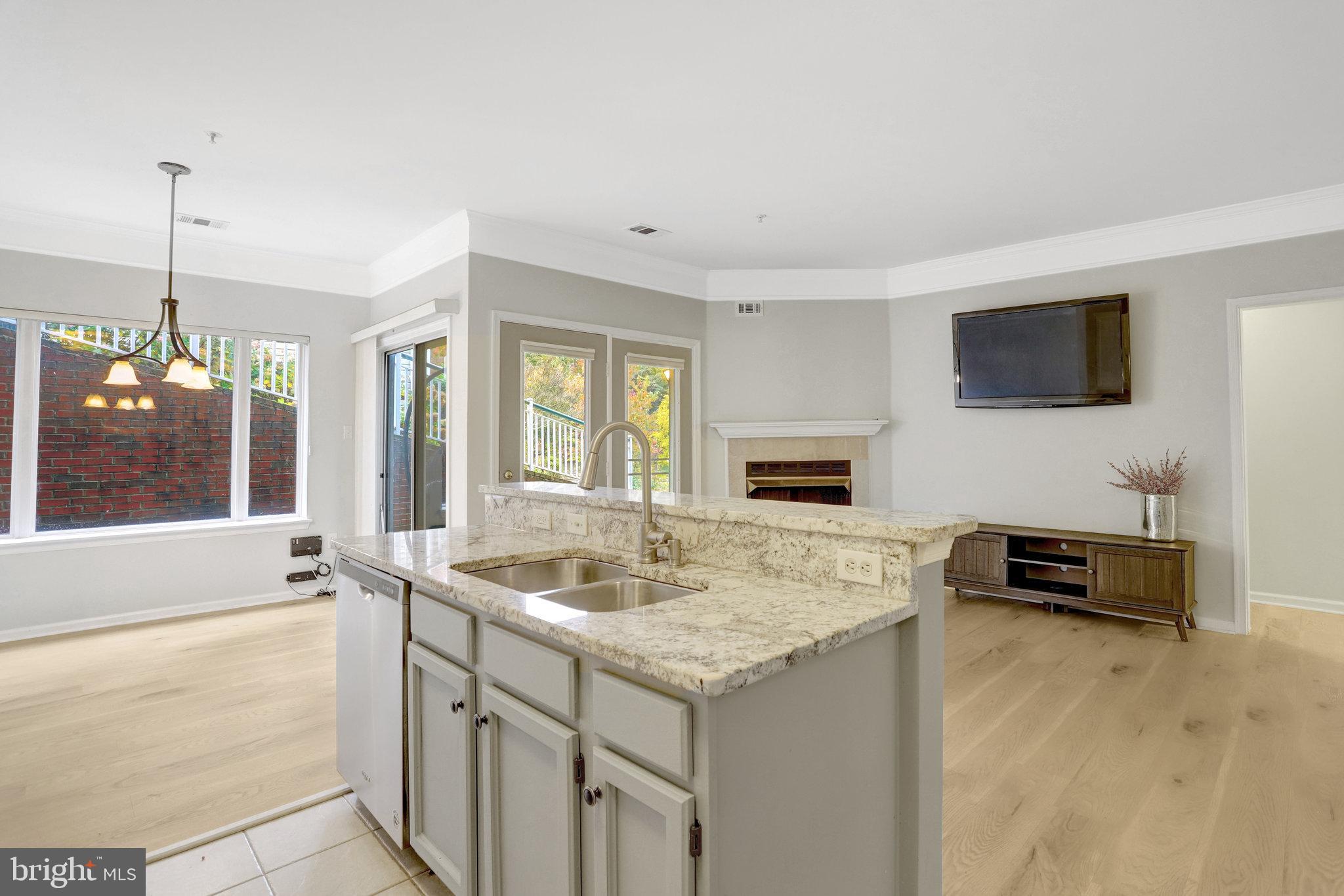 CHANCERY OF KINGSTOWNE - Residential