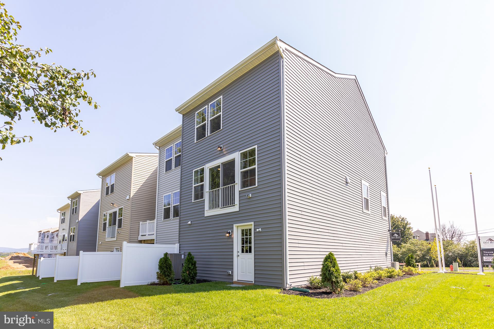 SOUTH BROOK - Residential