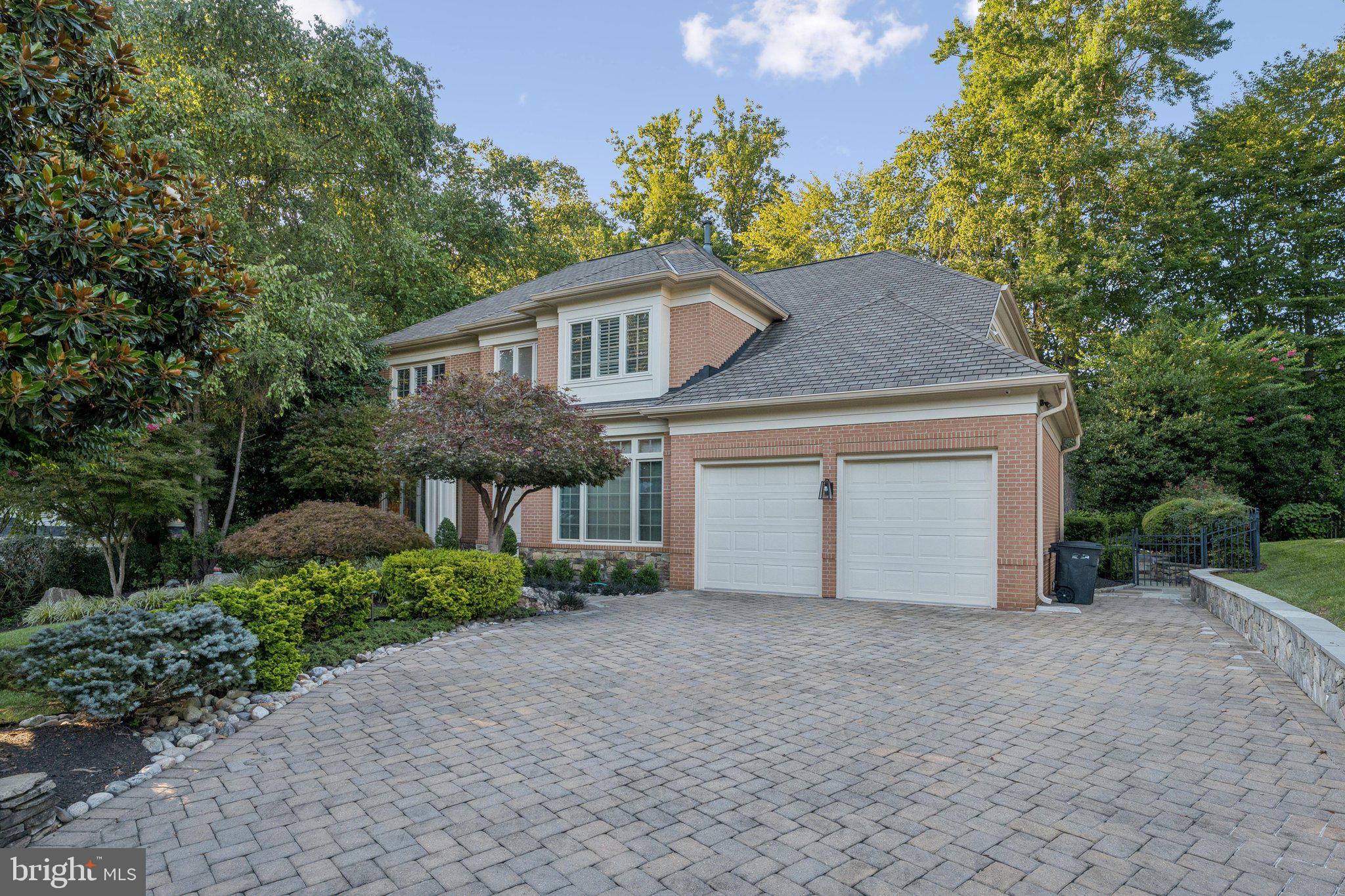 FRENCHMANS CREEK - Residential
