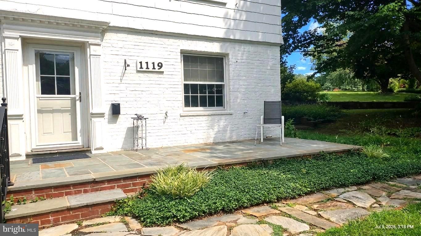WOODSIDE PARK - Residential