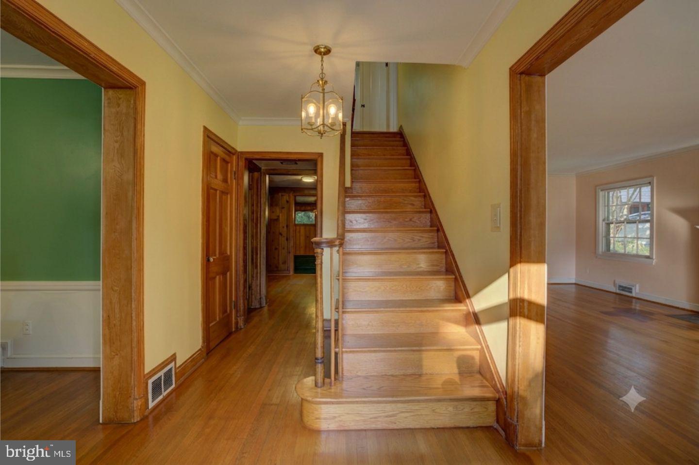 WOODSIDE PARK - Residential