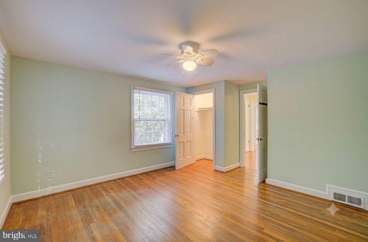 WOODSIDE PARK - Residential