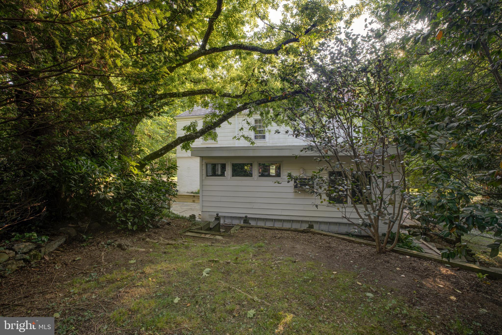 WOODSIDE PARK - Residential