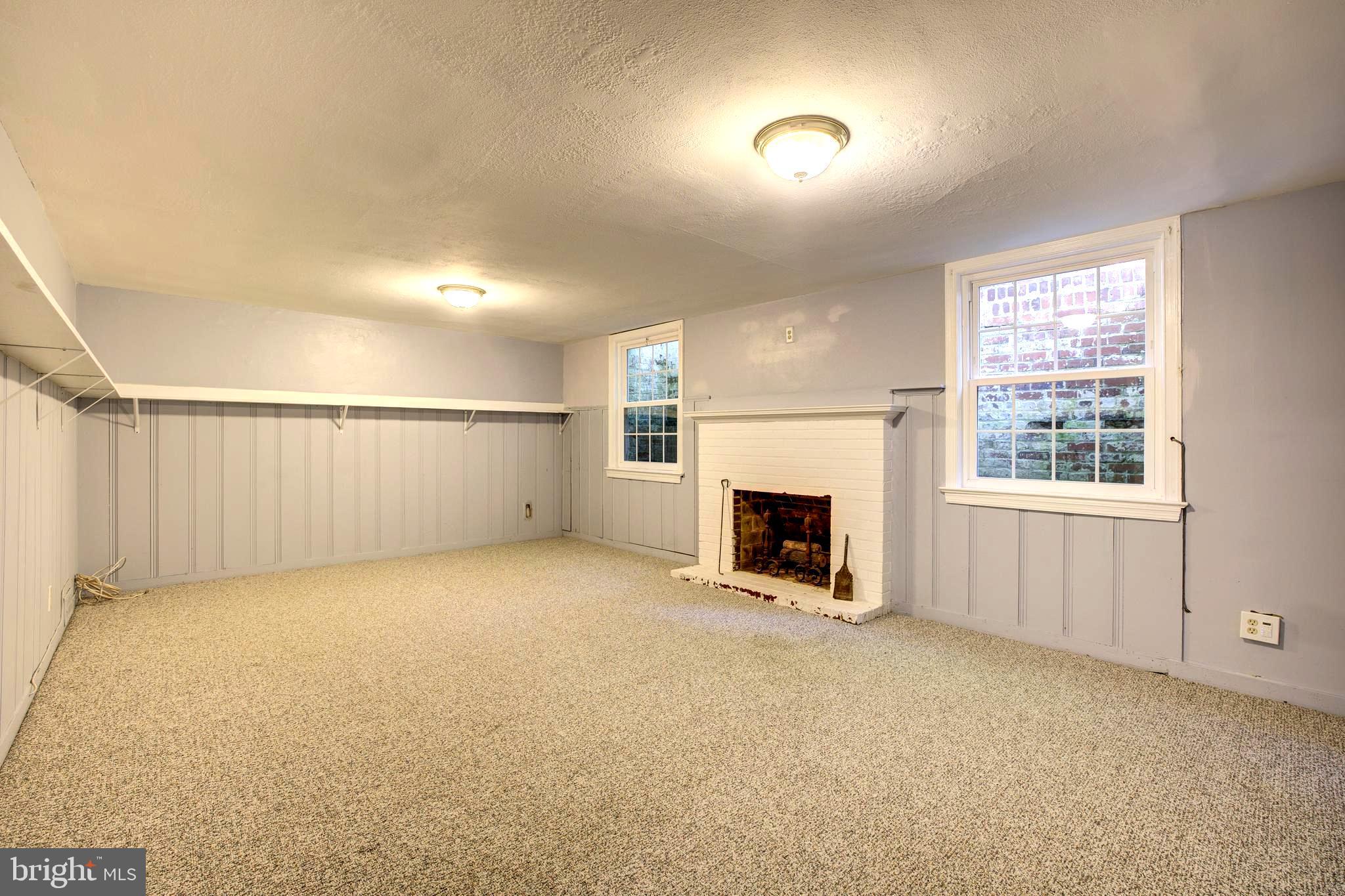 WOODSIDE PARK - Residential