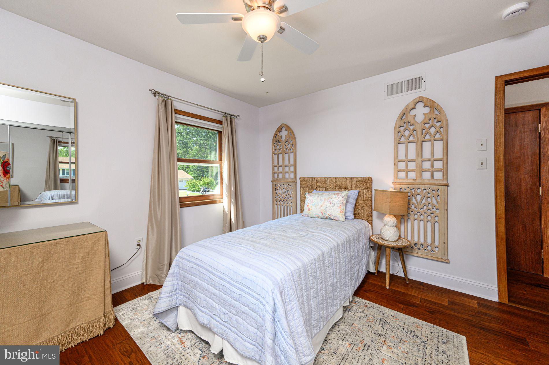 NORRISTOWN - Residential