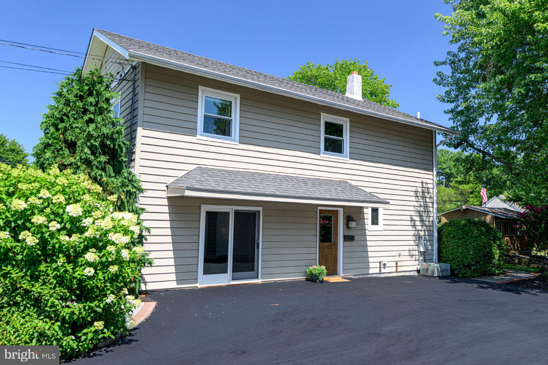 NORRISTOWN - Residential