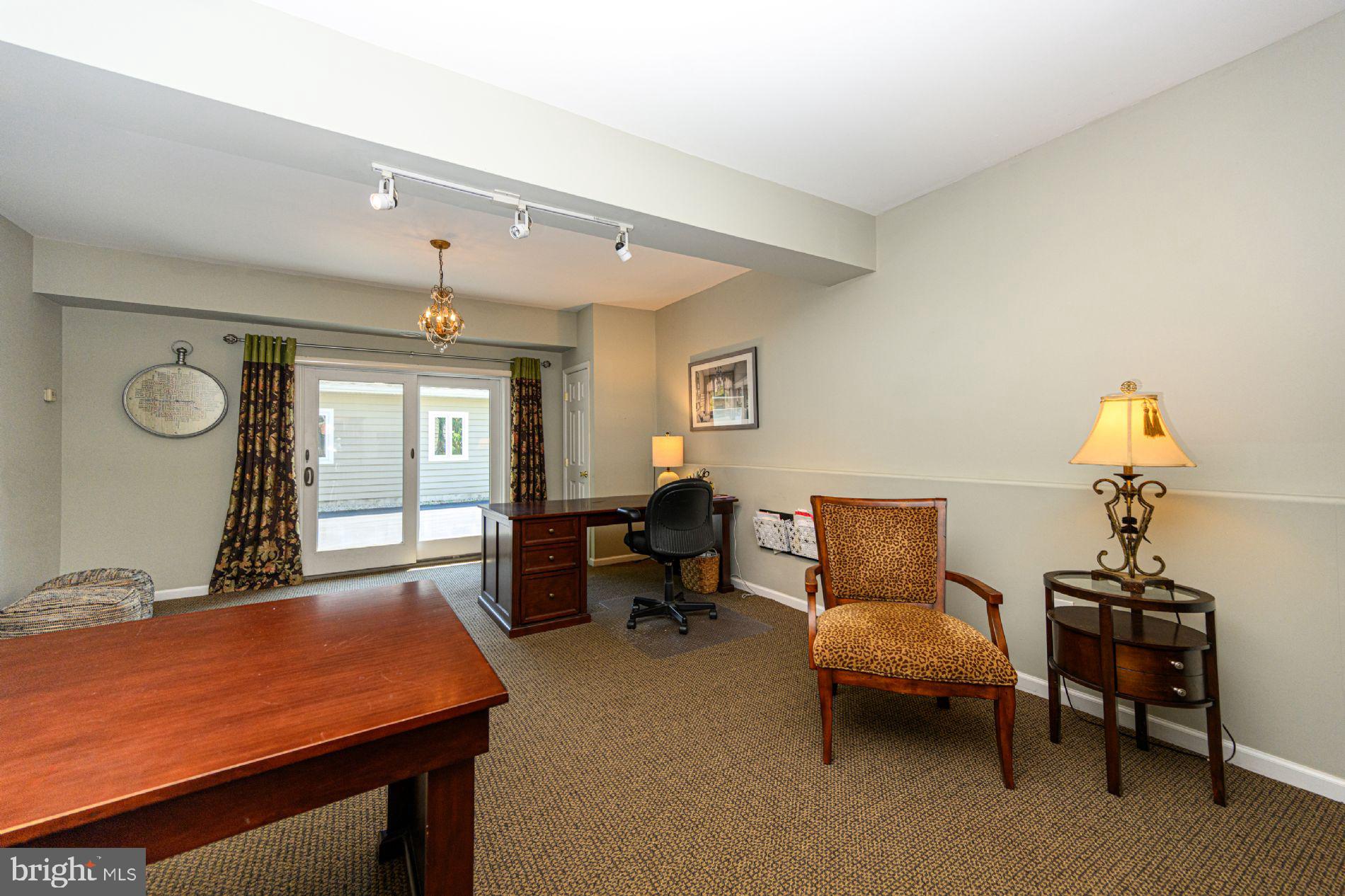 NORRISTOWN - Residential