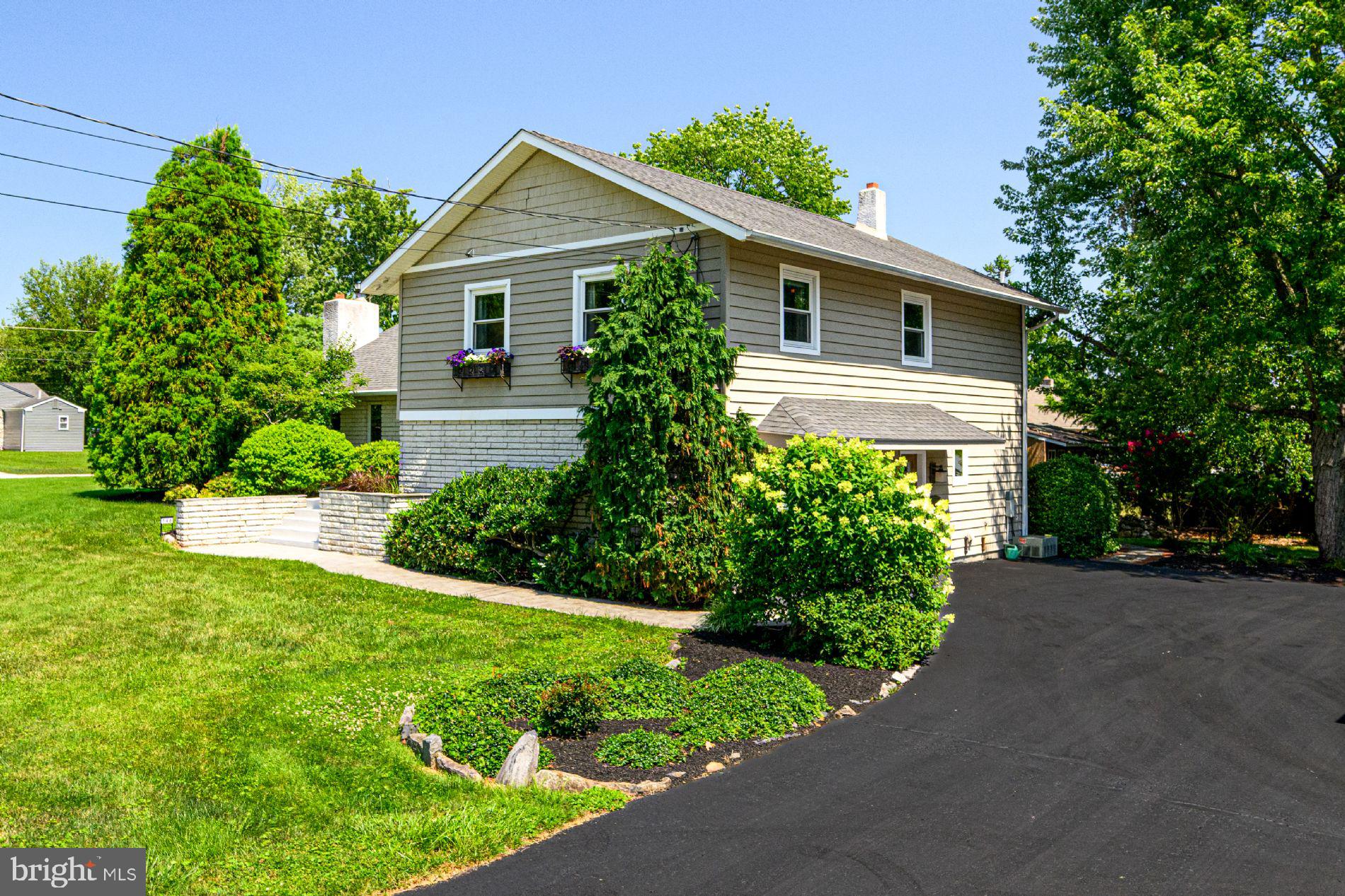 NORRISTOWN - Residential