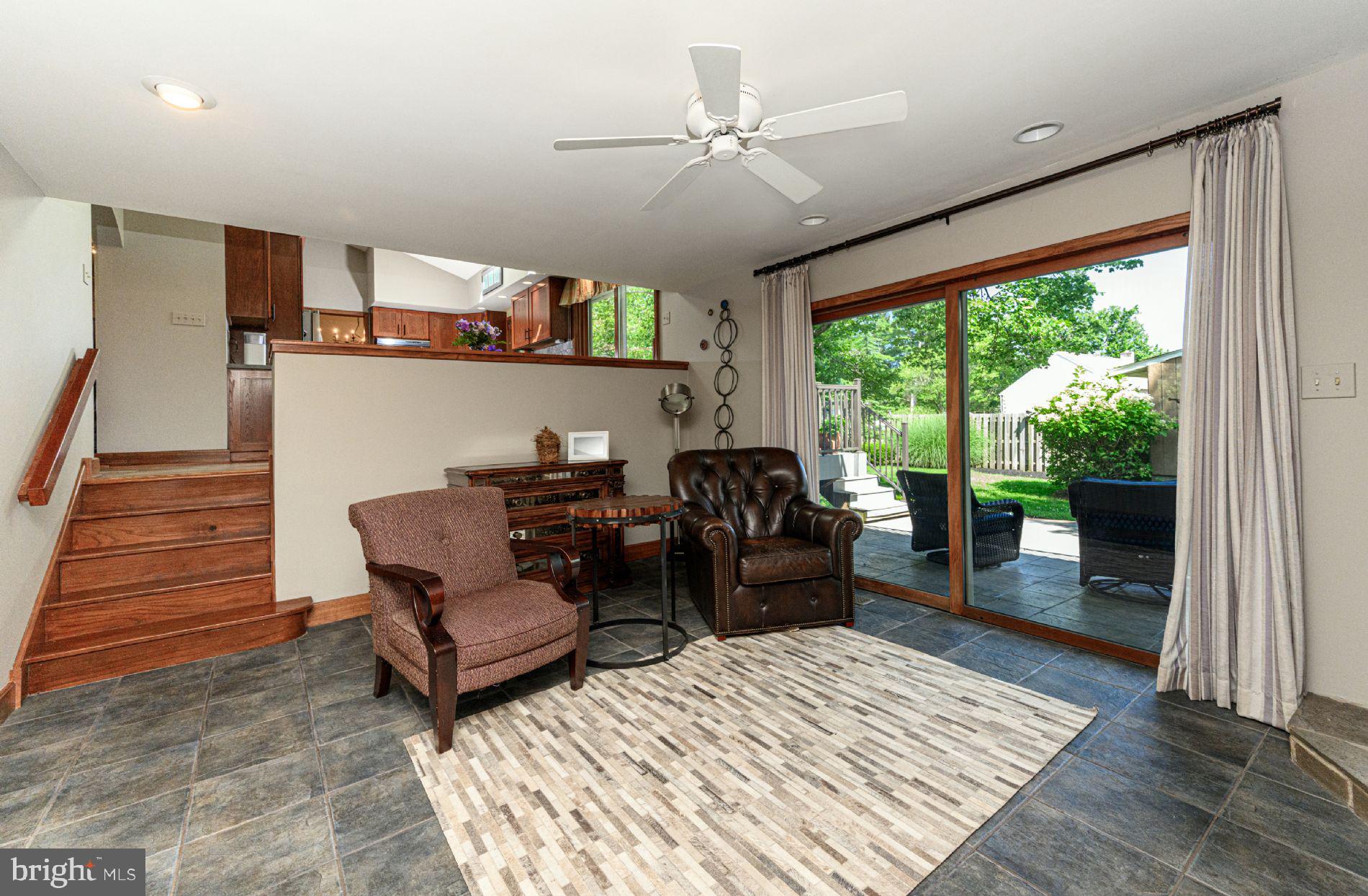 NORRISTOWN - Residential