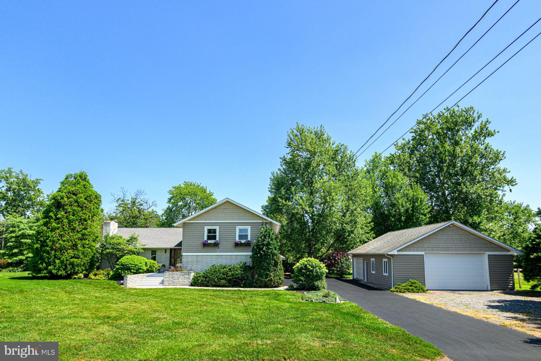 NORRISTOWN - Residential