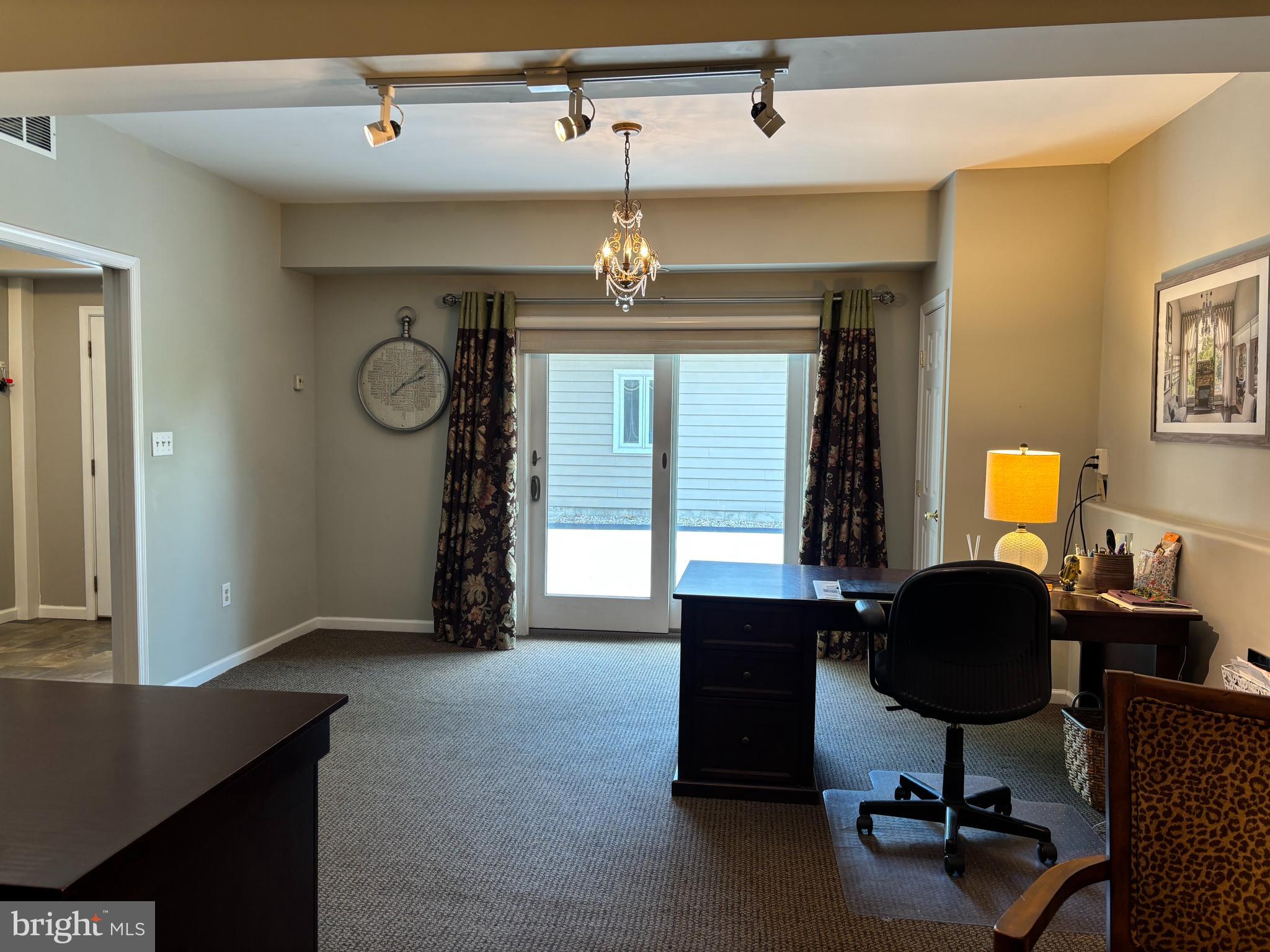 NORRISTOWN - Residential