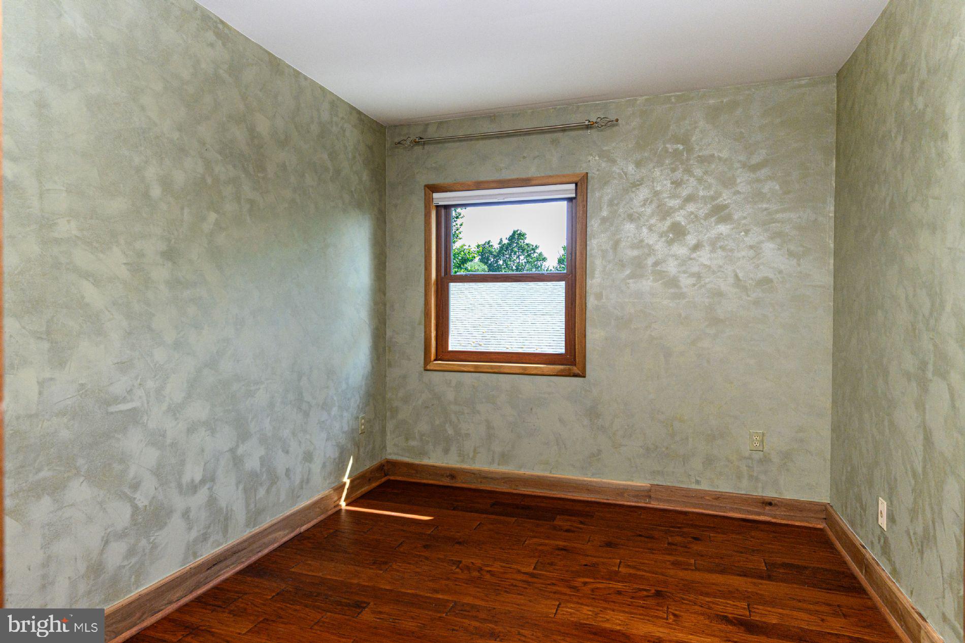 NORRISTOWN - Residential