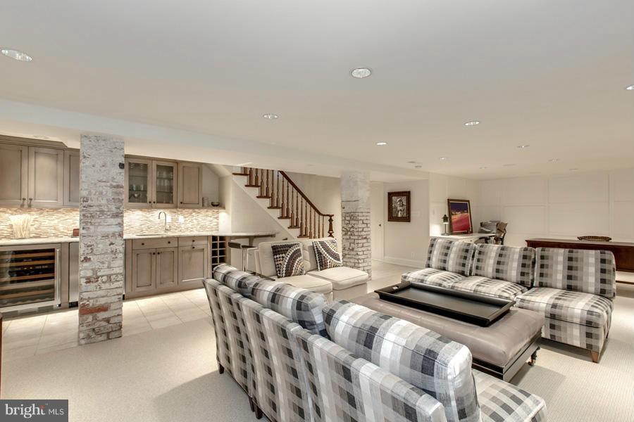 GEORGETOWN - Residential