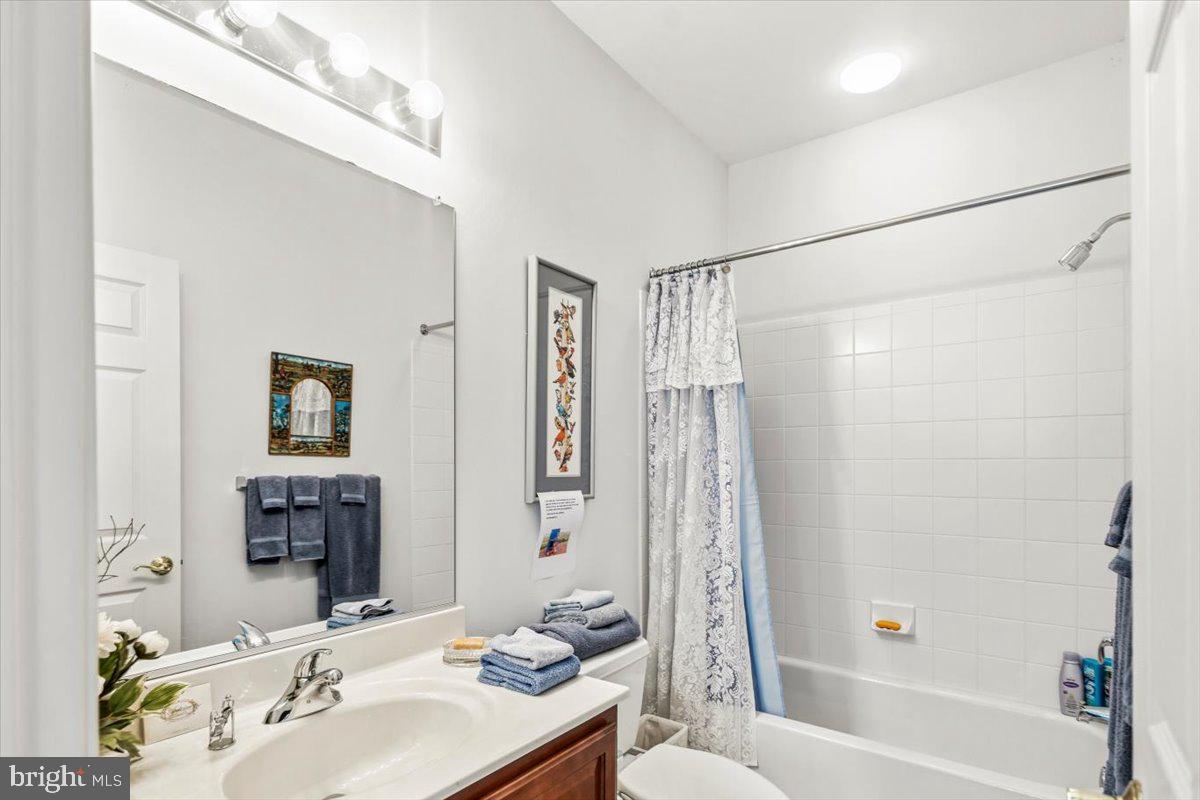 BROOKSHIRE - Residential