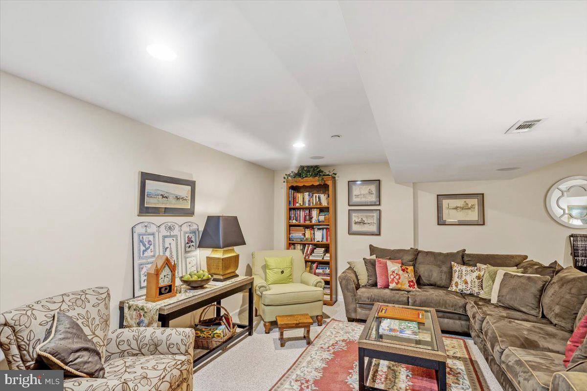 BROOKSHIRE - Residential