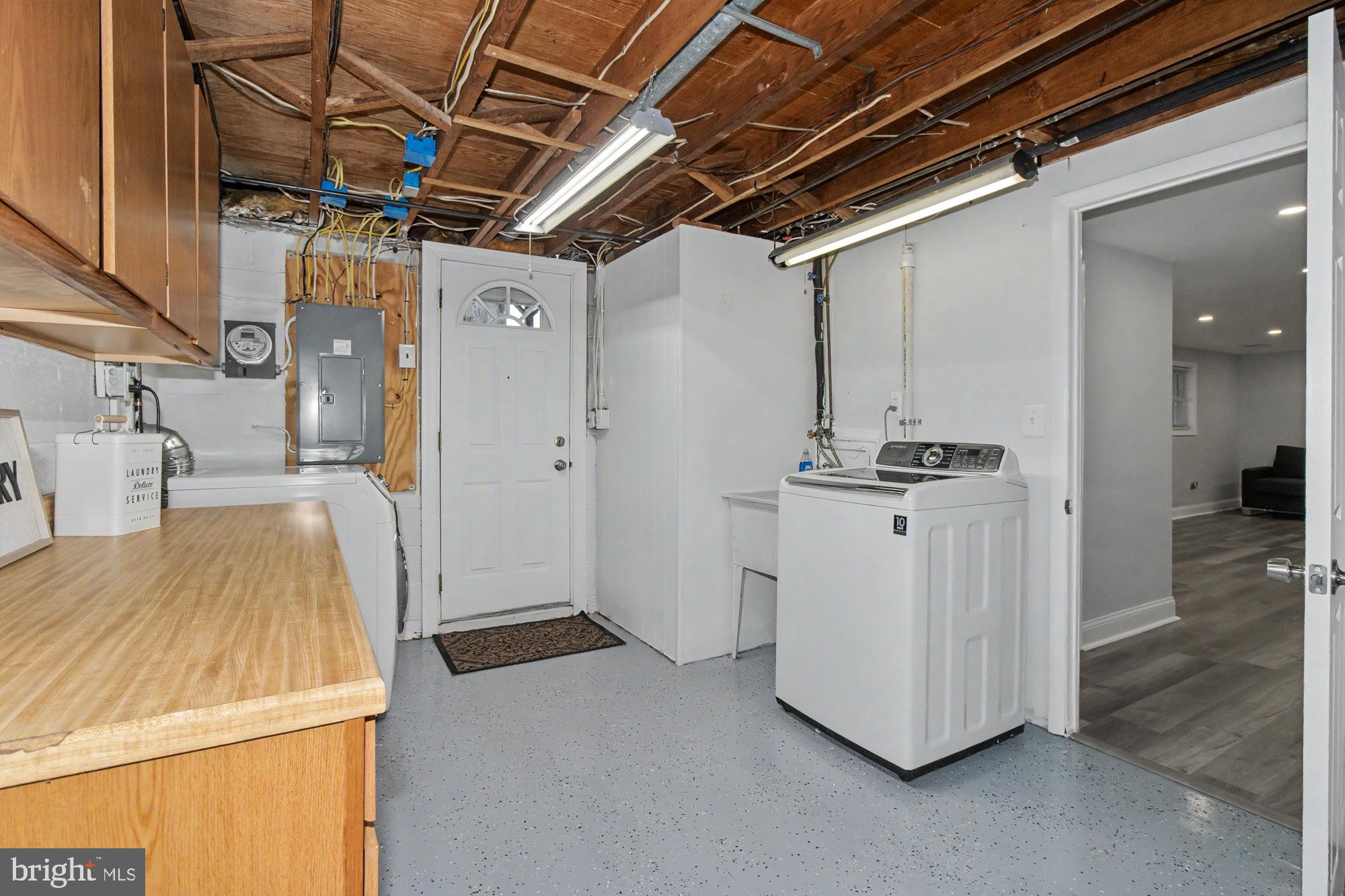 CARROLLWOOD - Residential